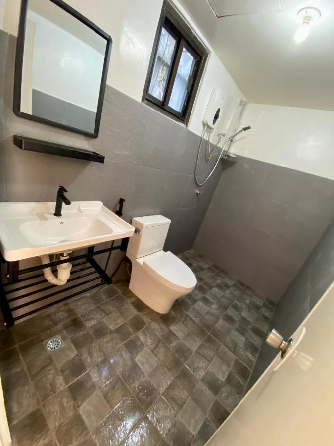 Marion Roos Hotel Puerto Galera Zewnętrze zdjęcie