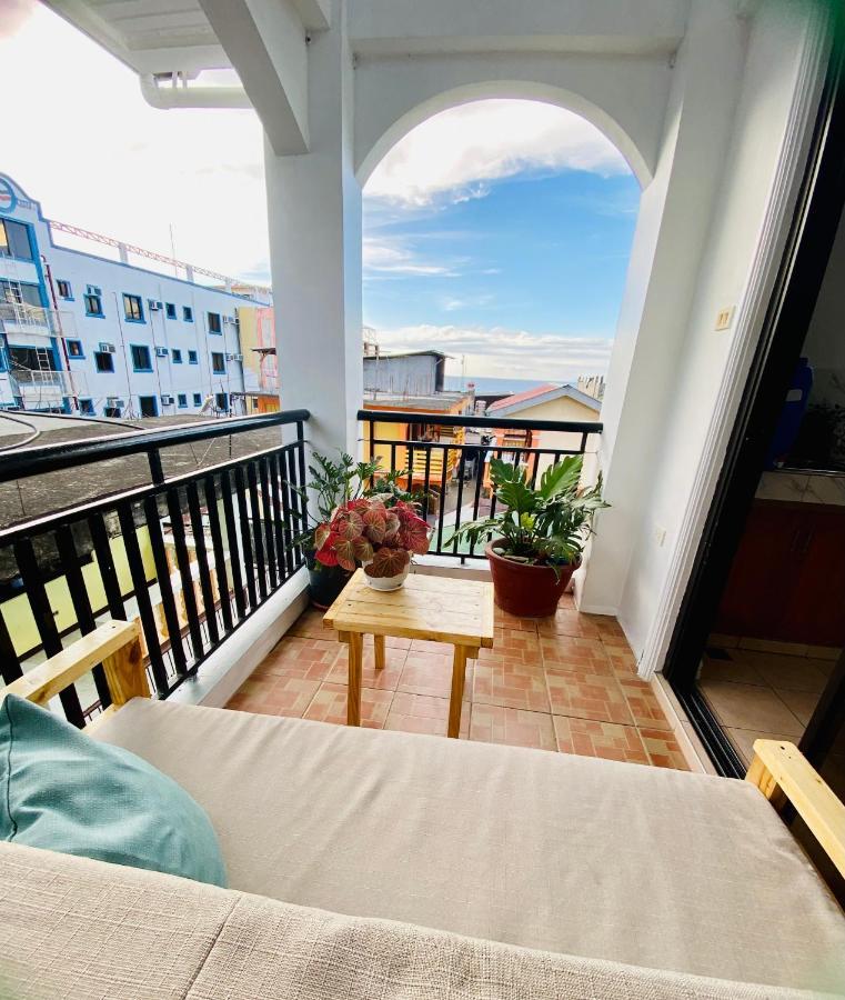 Marion Roos Hotel Puerto Galera Zewnętrze zdjęcie