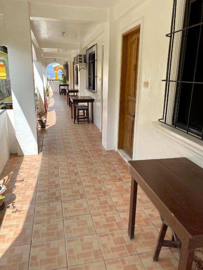 Marion Roos Hotel Puerto Galera Zewnętrze zdjęcie